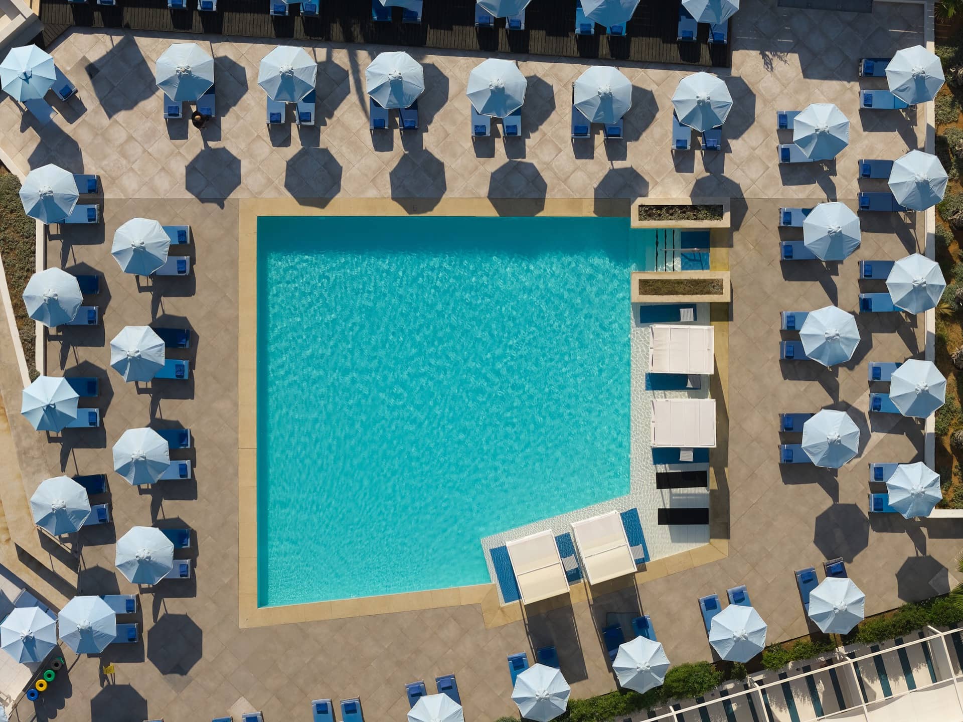 I Resort Beach Hotel and Spa